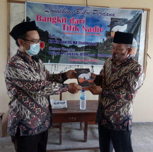 Launching-Buku-Perdana-Bangkit-dari-Titik-Nadir